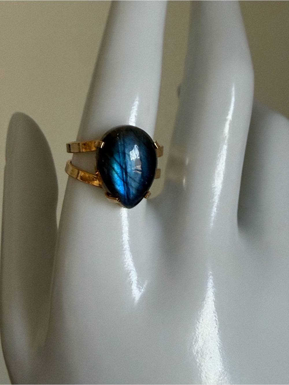 Labradorite ring